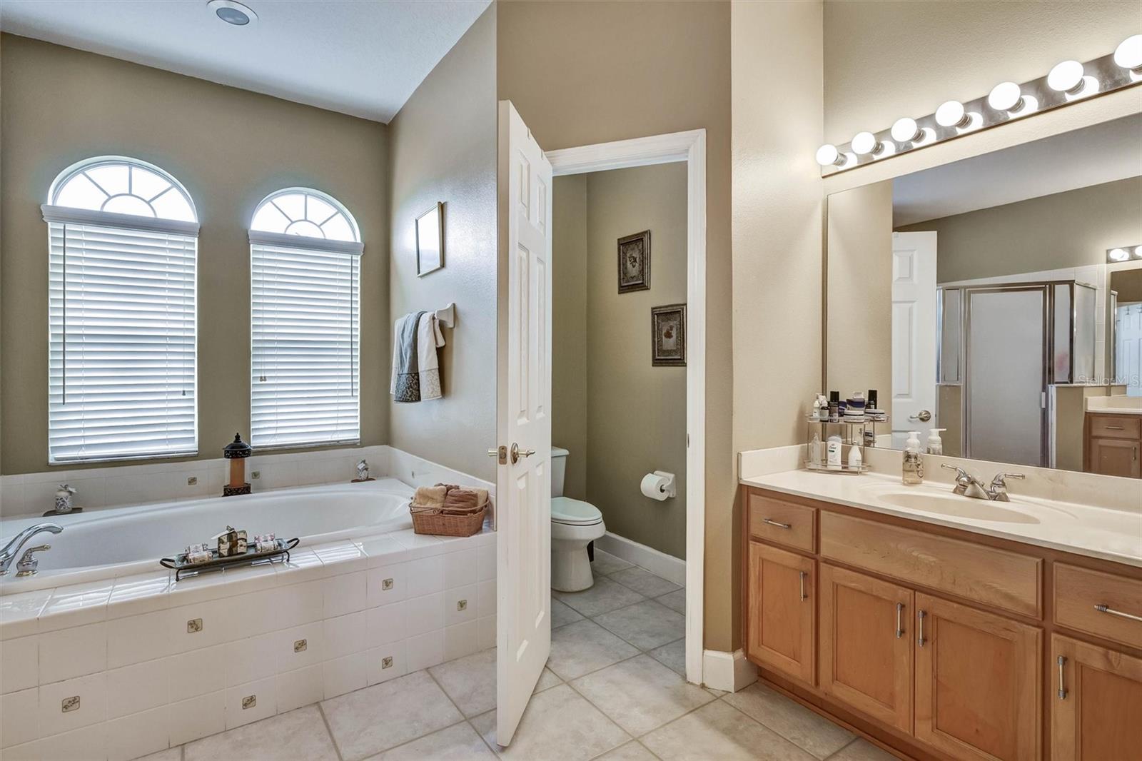 ASHLEY COVE UNIT 3 - Residential