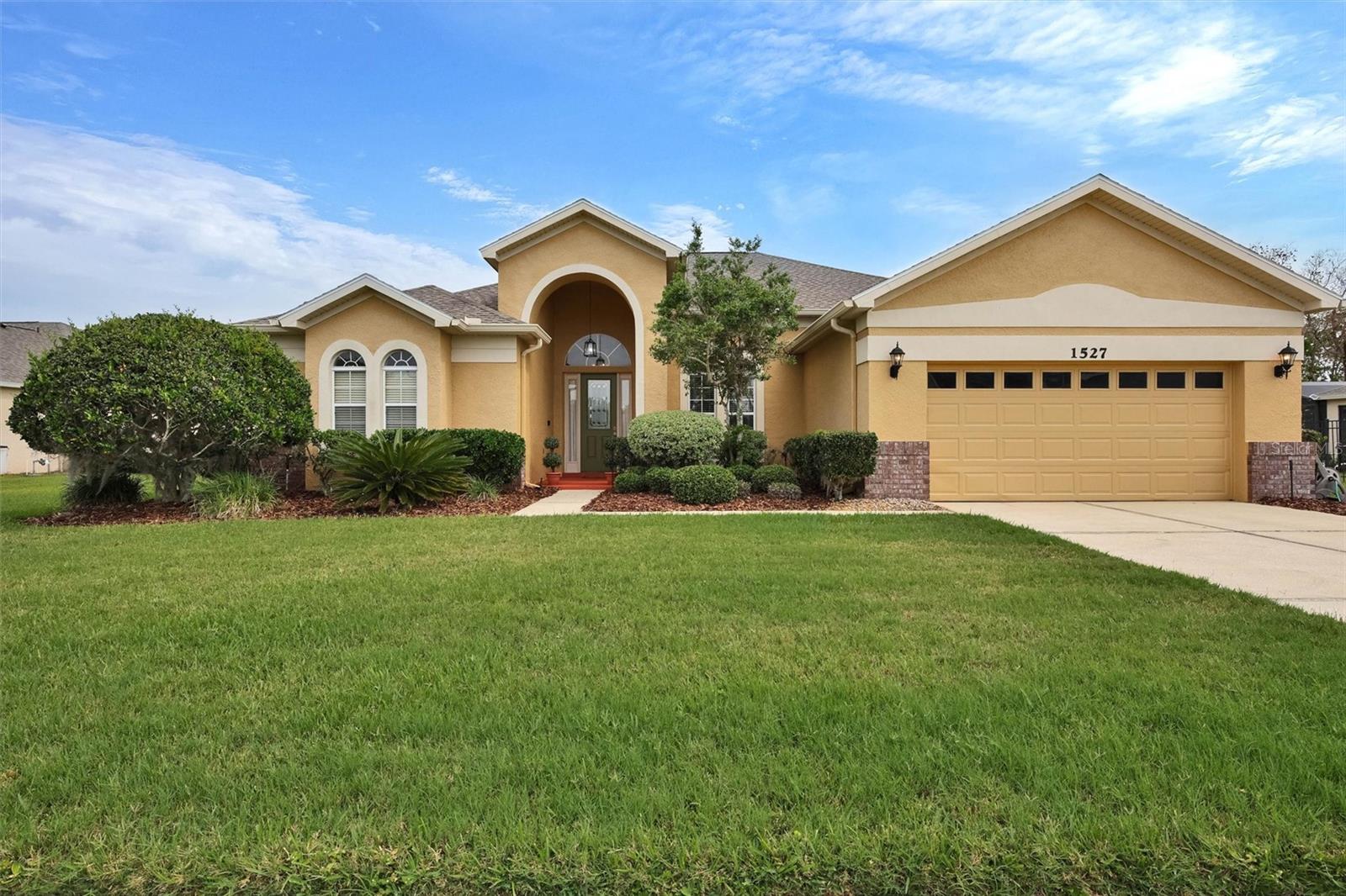 ASHLEY COVE UNIT 3 - Residential