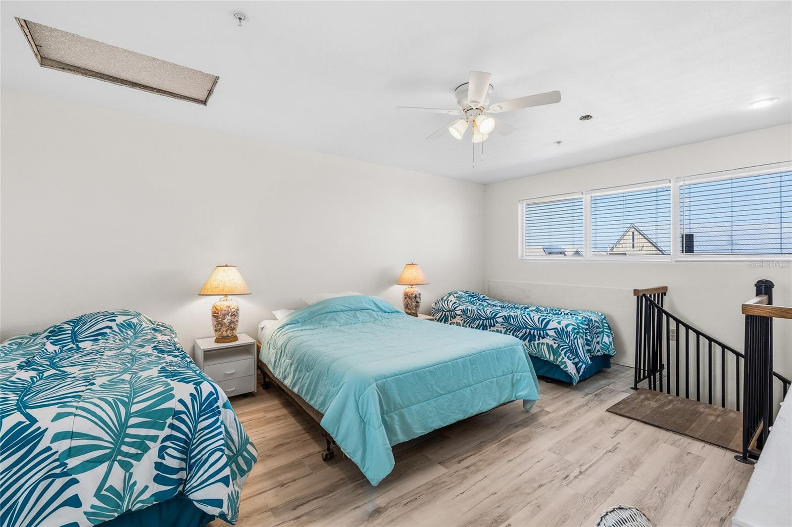 HIDEAWAY BAY BEACH CLUB PH 02 - Residential