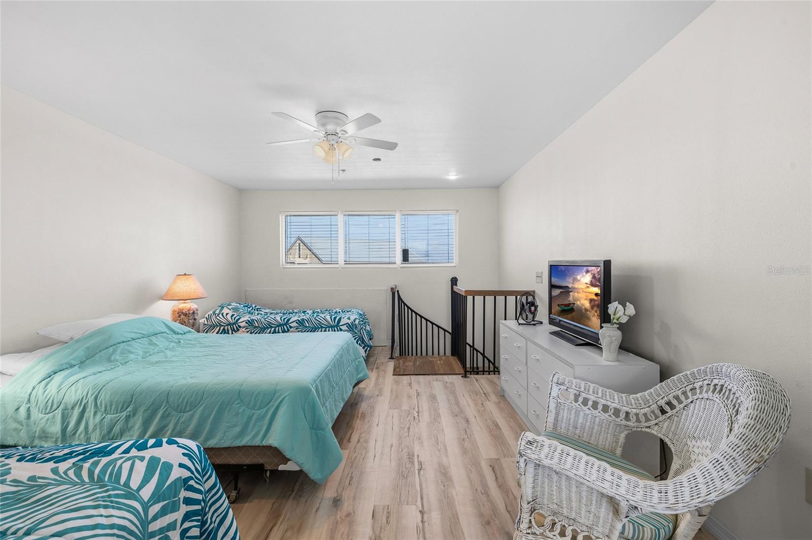 HIDEAWAY BAY BEACH CLUB PH 02 - Residential