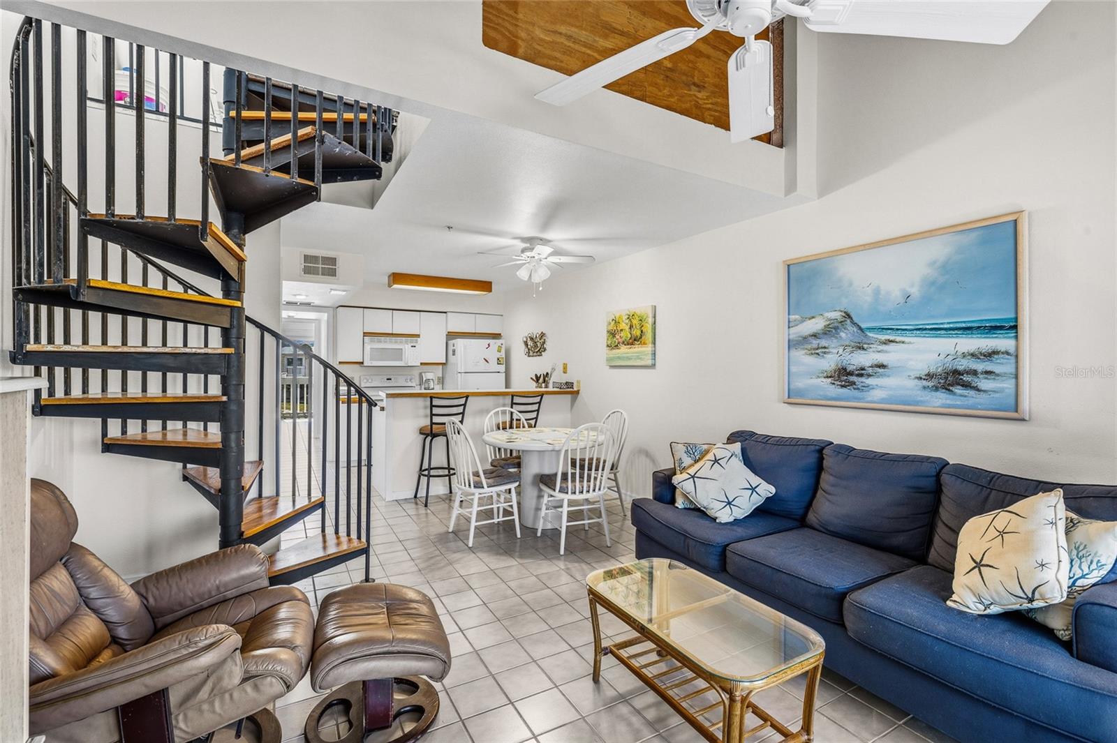 HIDEAWAY BAY BEACH CLUB PH 02 - Residential