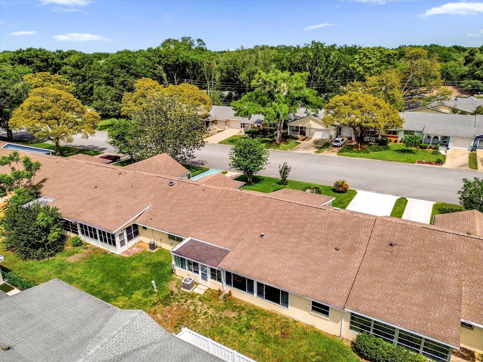 CIRCLE SQUARE WOODS Y - Residential