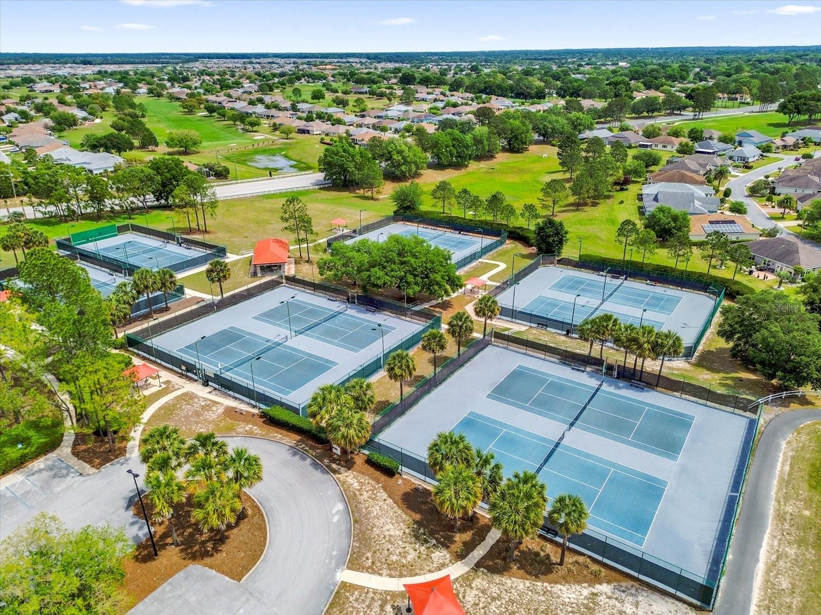 CIRCLE SQUARE WOODS Y - Residential