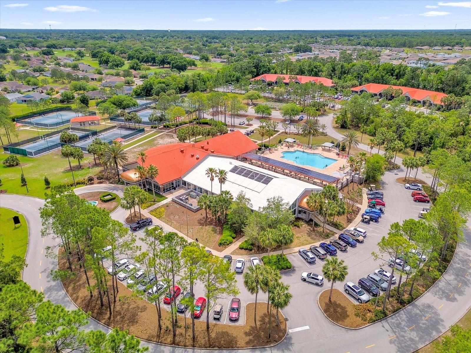 CIRCLE SQUARE WOODS Y - Residential