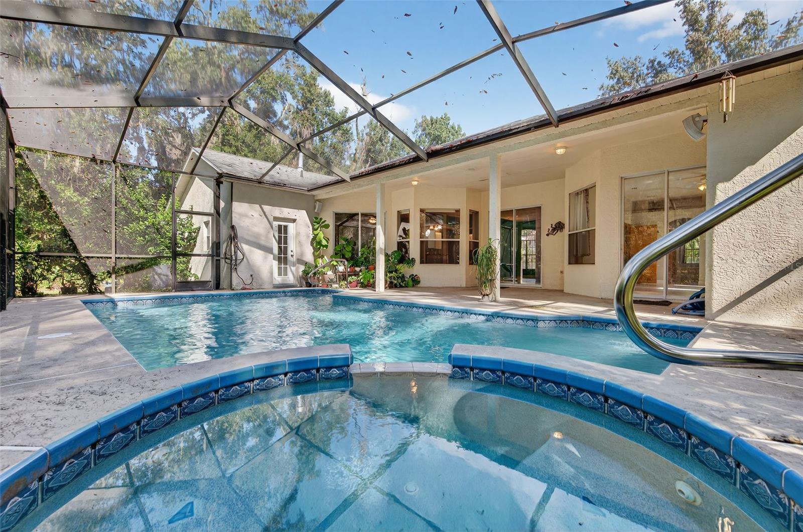 NOTTINGHAM FOREST - Residential