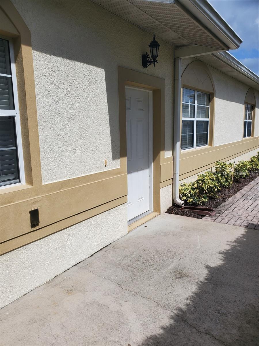 Available Now! Get your appointment scheduled early to secure the property with ease**Come take a look at this well maintained 3 Bedroom/ 2 Bathroom town home, located in the beautiful community of Magnolia Pointe- The location could not be any more perfect- minutes from shopping! The master bedroom is huge! Bring your washer and dryer as the unit has inside connectivity! One car garage to park your vehicle. Quiet and clean neighborhood making all the difference. Come see for yourself!