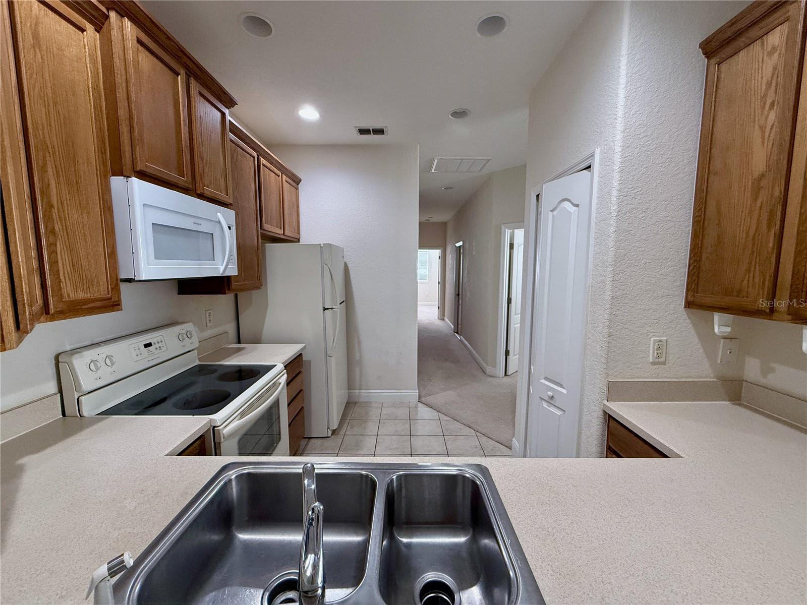 MAGNOLIA POINTE SUB - Residential Lease