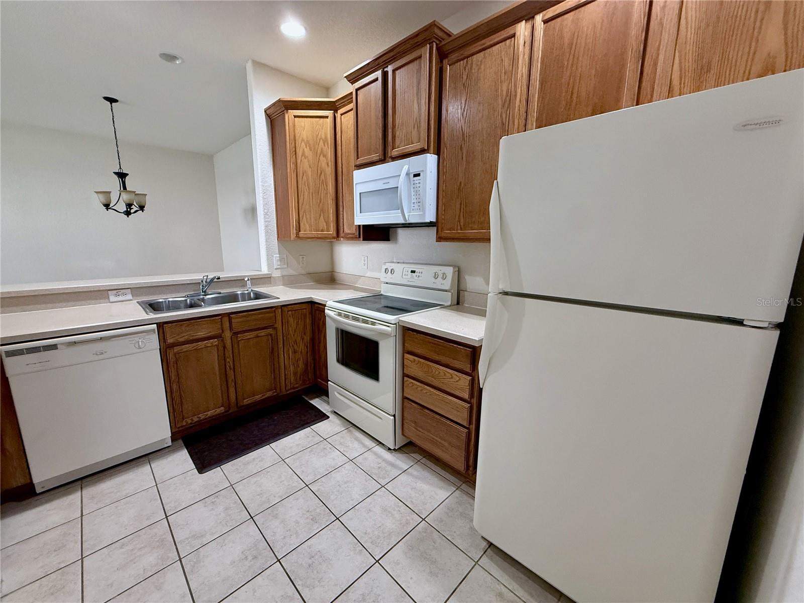 MAGNOLIA POINTE SUB - Residential Lease