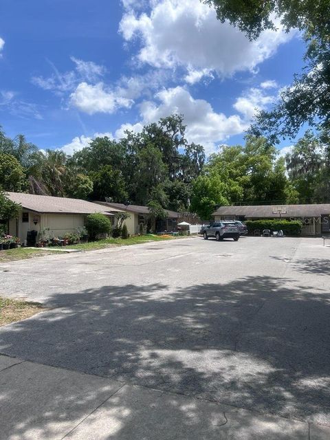 Photo of 280 E 1st Street, Apopka, FL 32703 (MLS # O6399457)