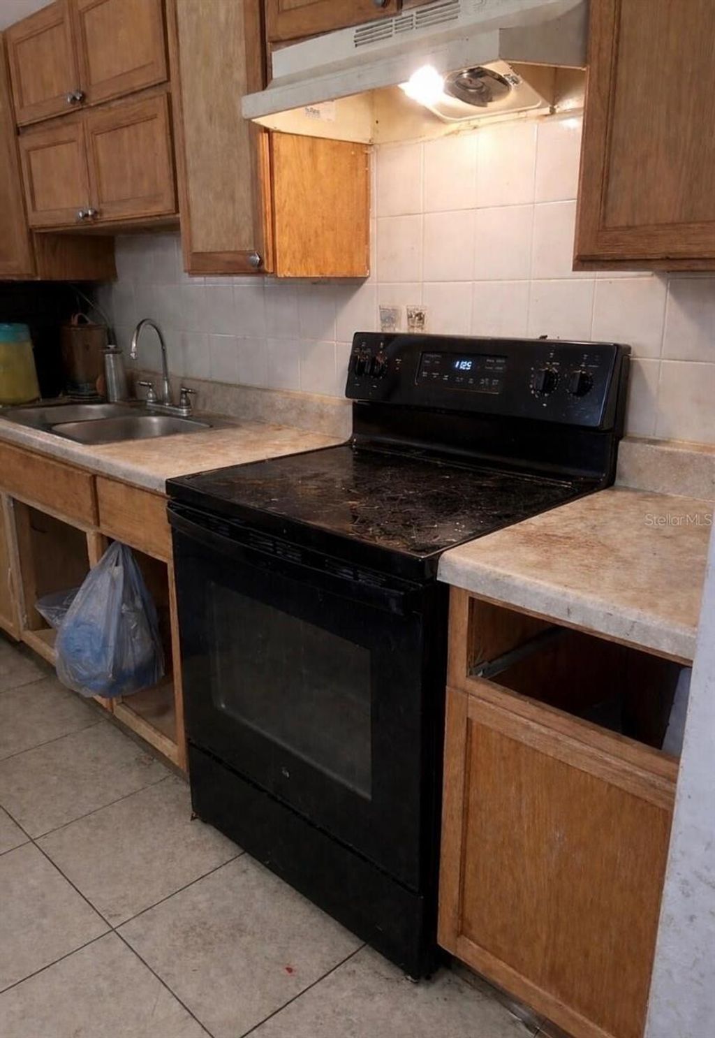 Photo of 280 E 1st Street, Apopka, FL 32703 (MLS # O6399457)