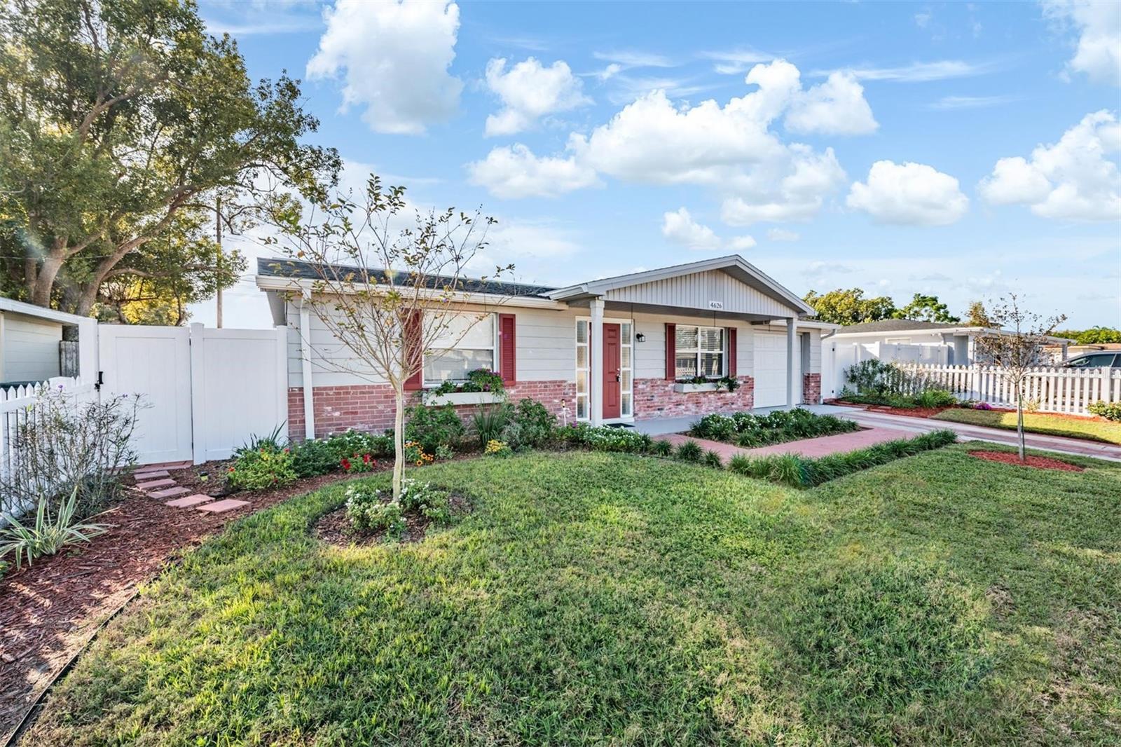 ORANGEWOOD VILLAGE - Residential