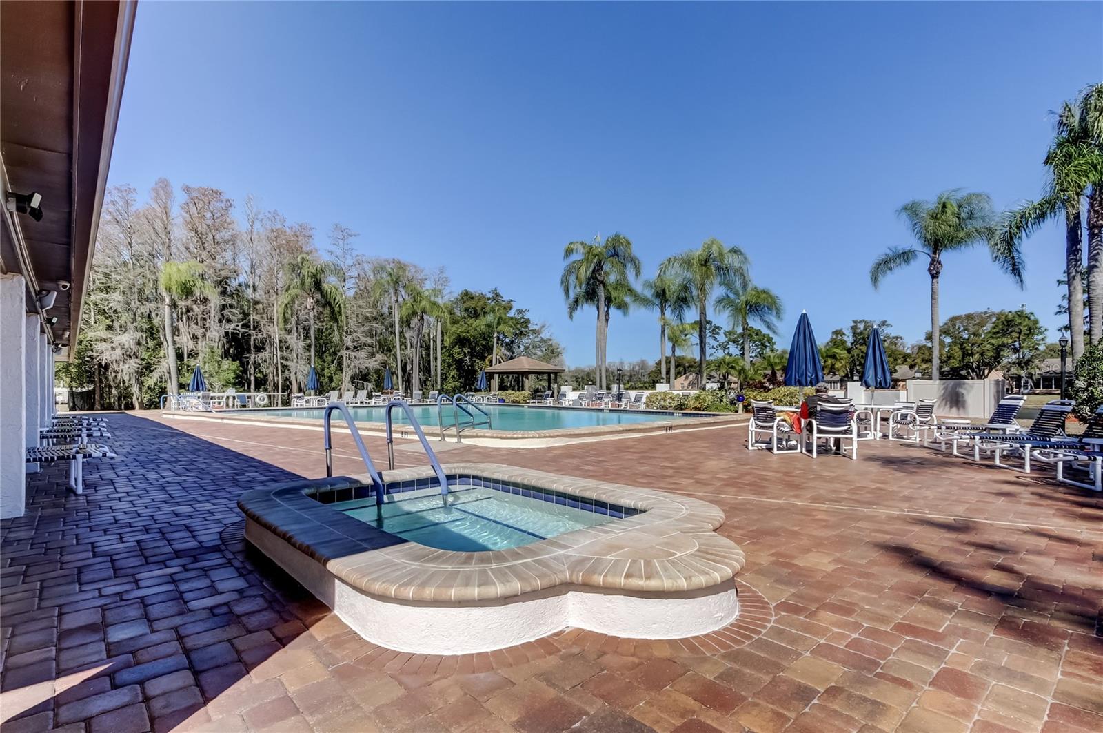 HERITAGE LAKE - Residential