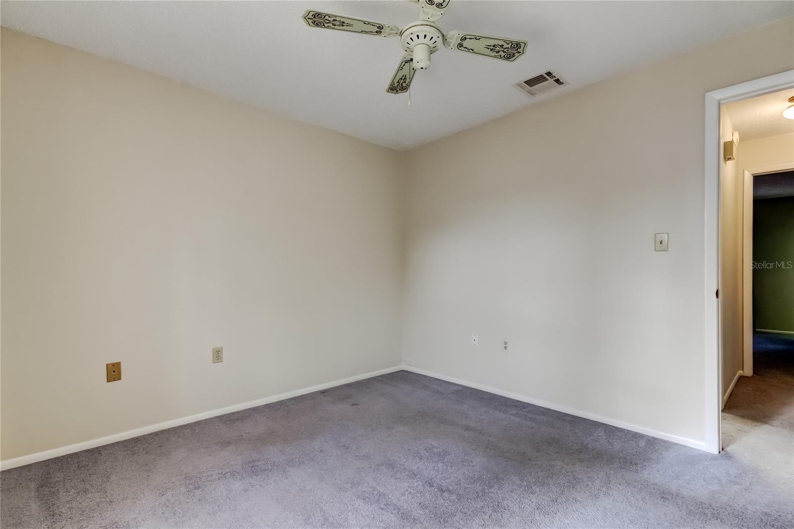 HERITAGE LAKE - Residential