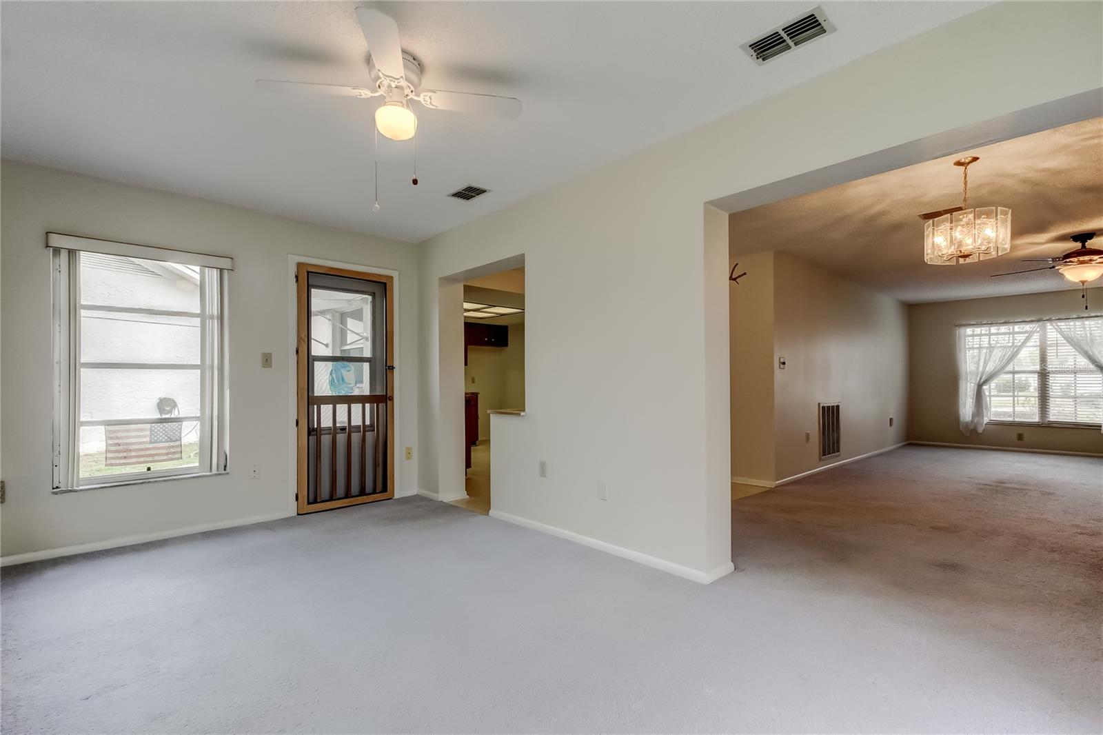 HERITAGE LAKE - Residential