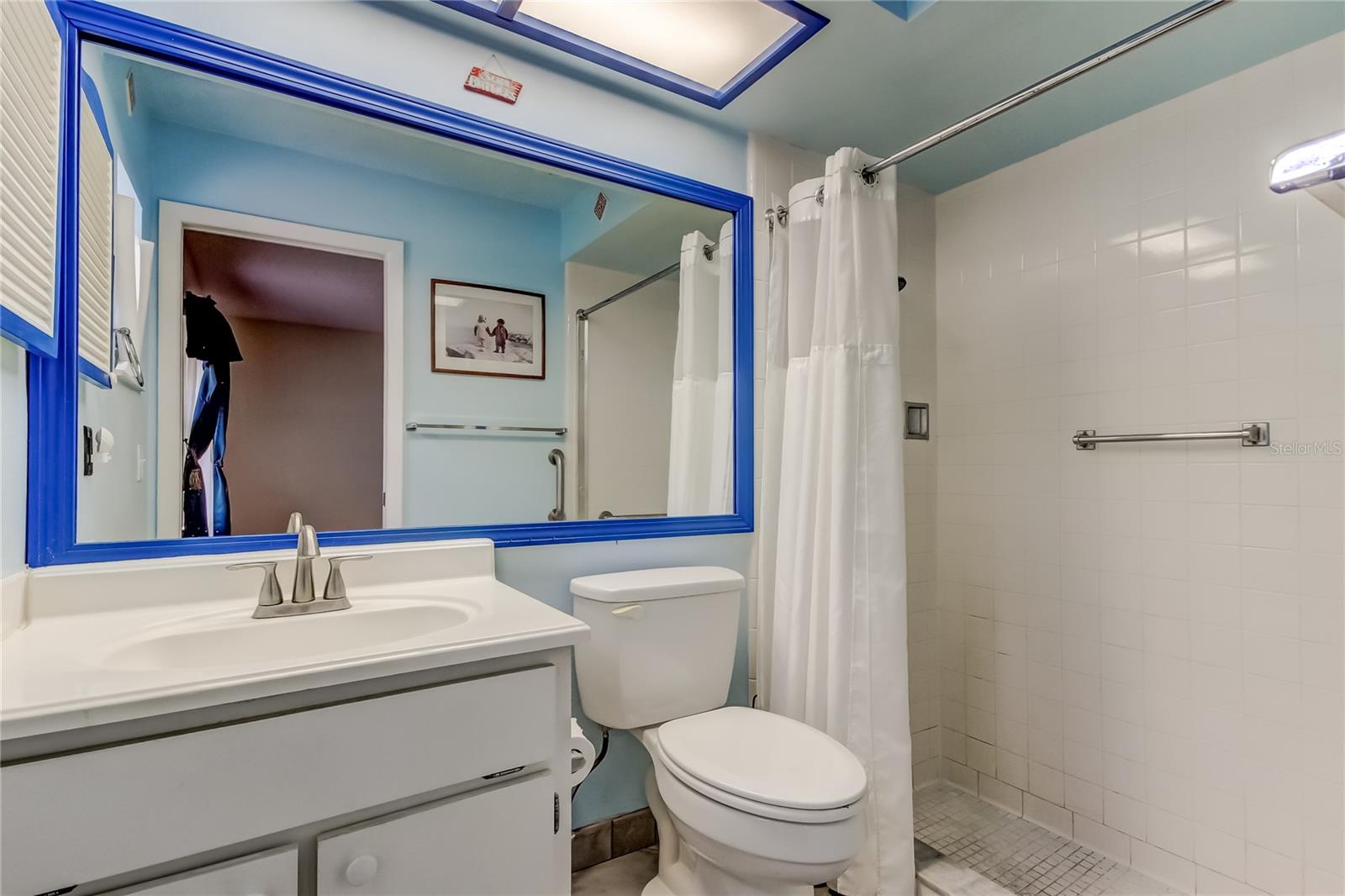 HERITAGE LAKE - Residential