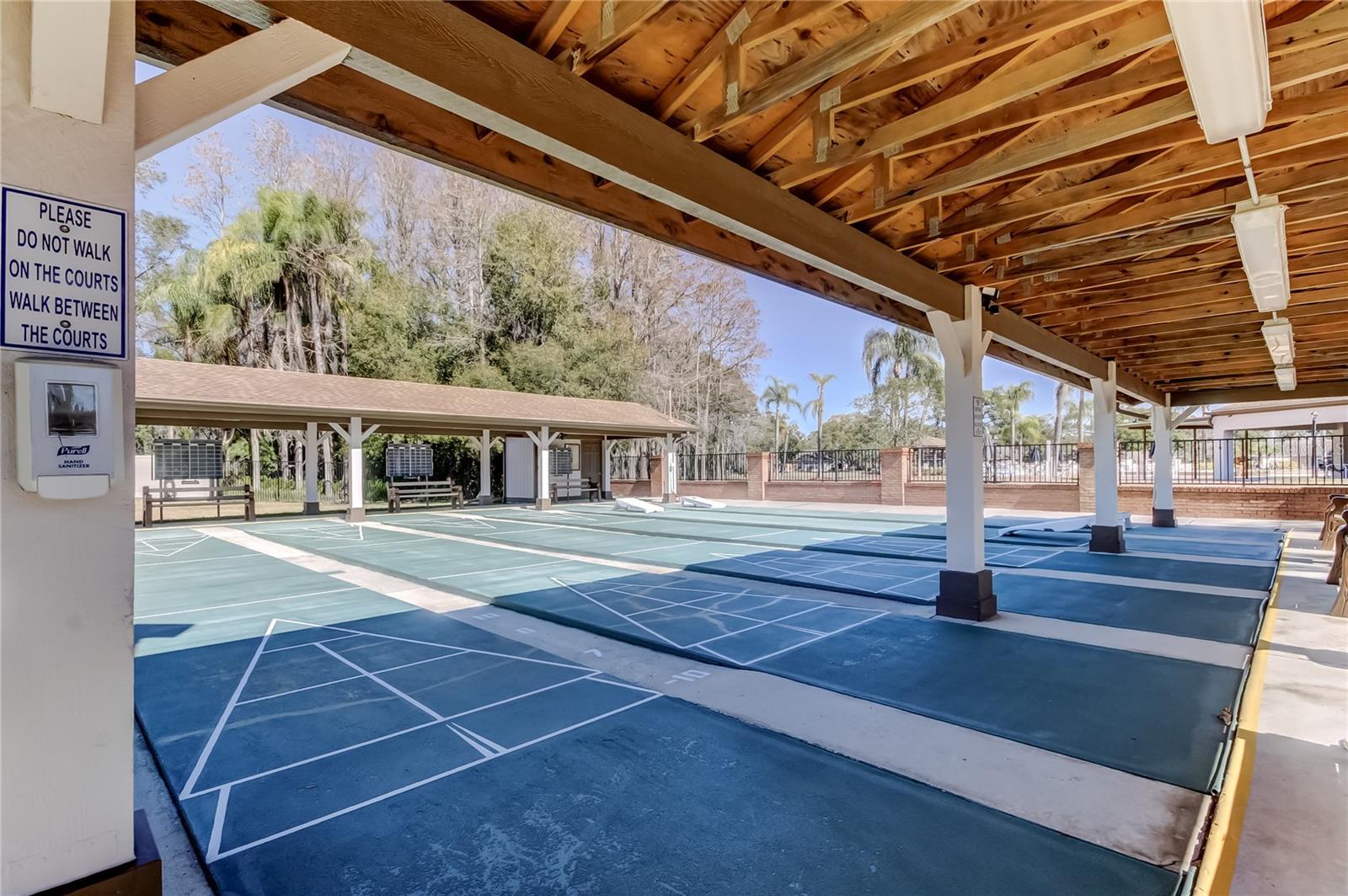 HERITAGE LAKE - Residential