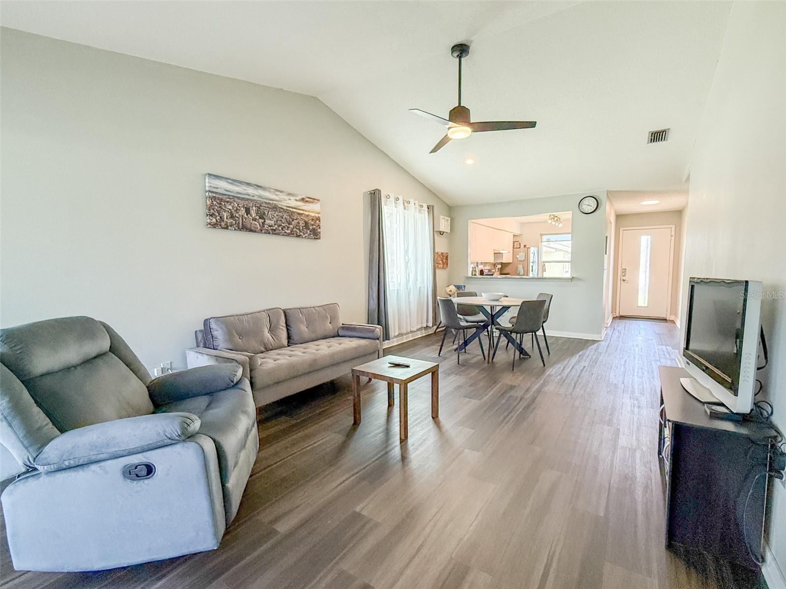 HUNTINGTON WOODS PH I - Residential Lease