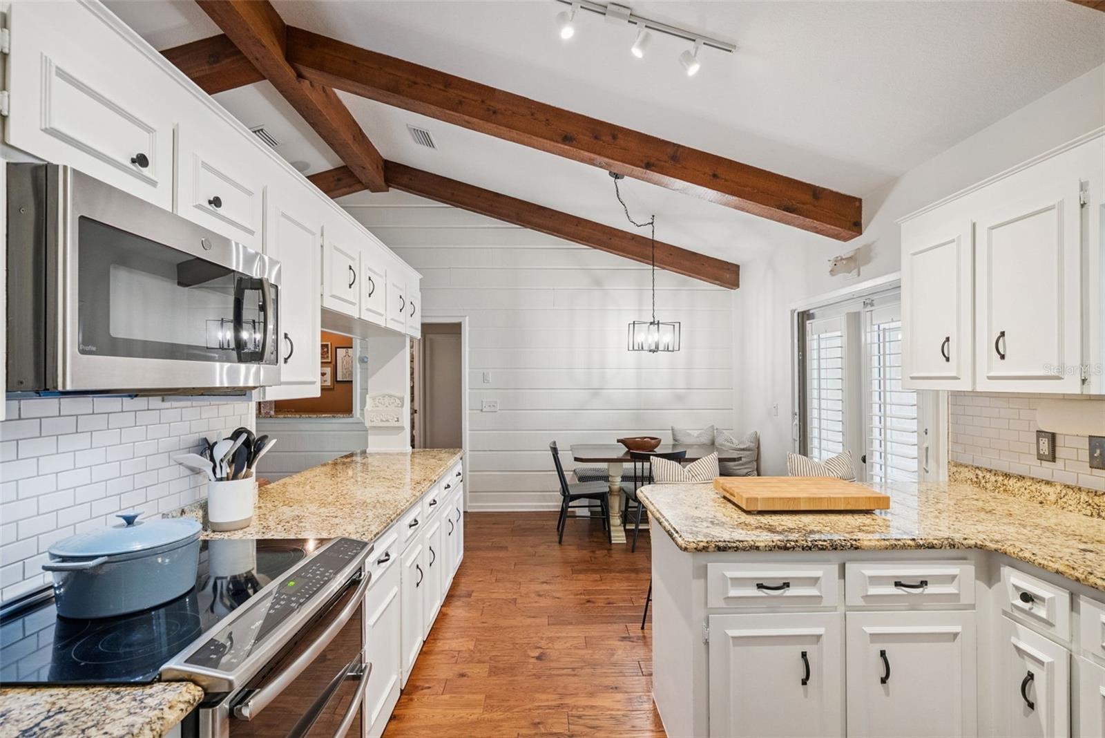 SWEETWATER COVE - Residential