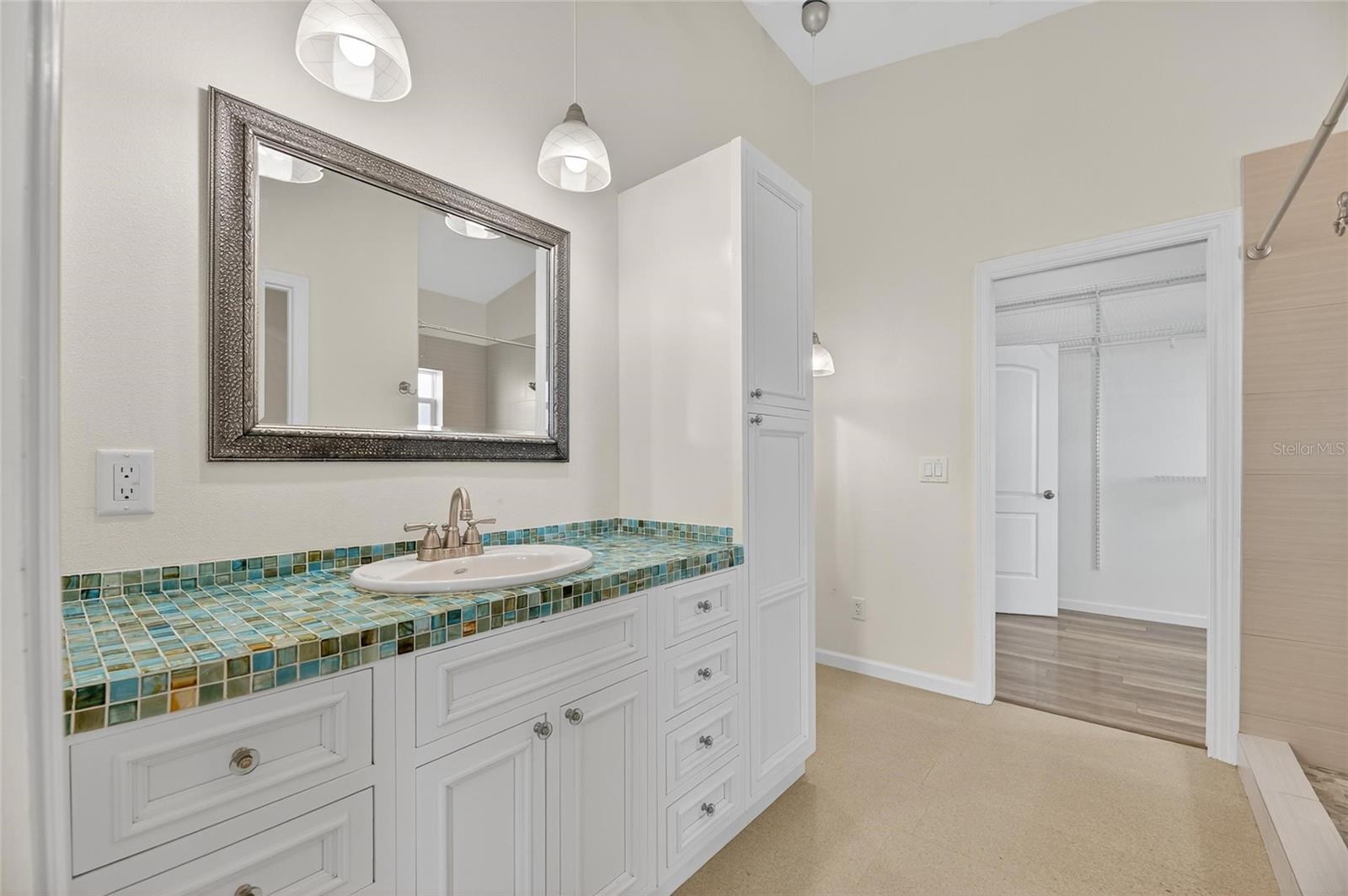 SURFSIDE SUB 4 - Residential Lease