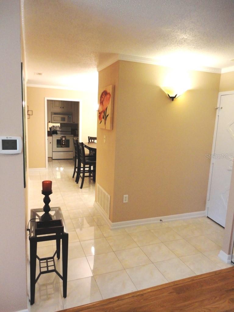 MEDITERRANEAN MANORS - Residential Lease