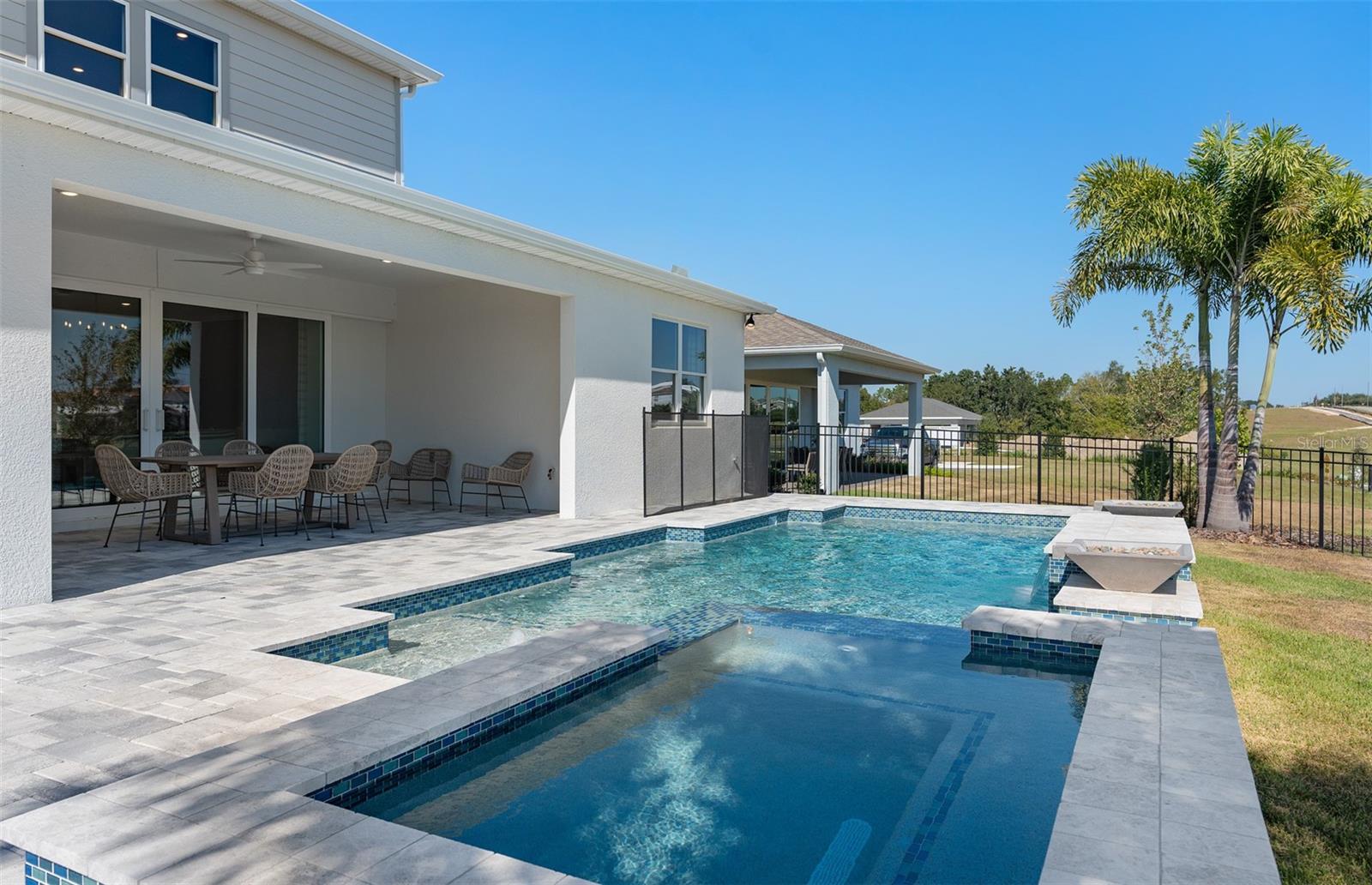 WILLOW RIDGE - Residential