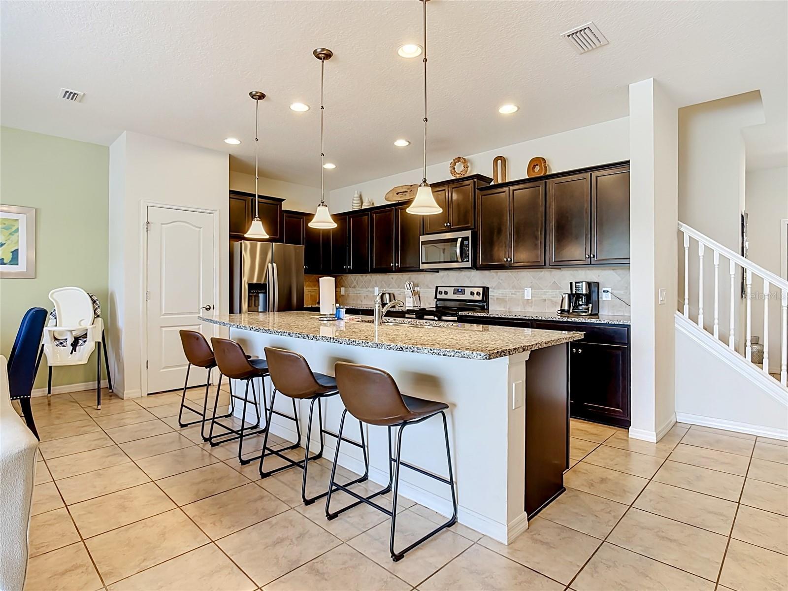 8899 GENEVE CT