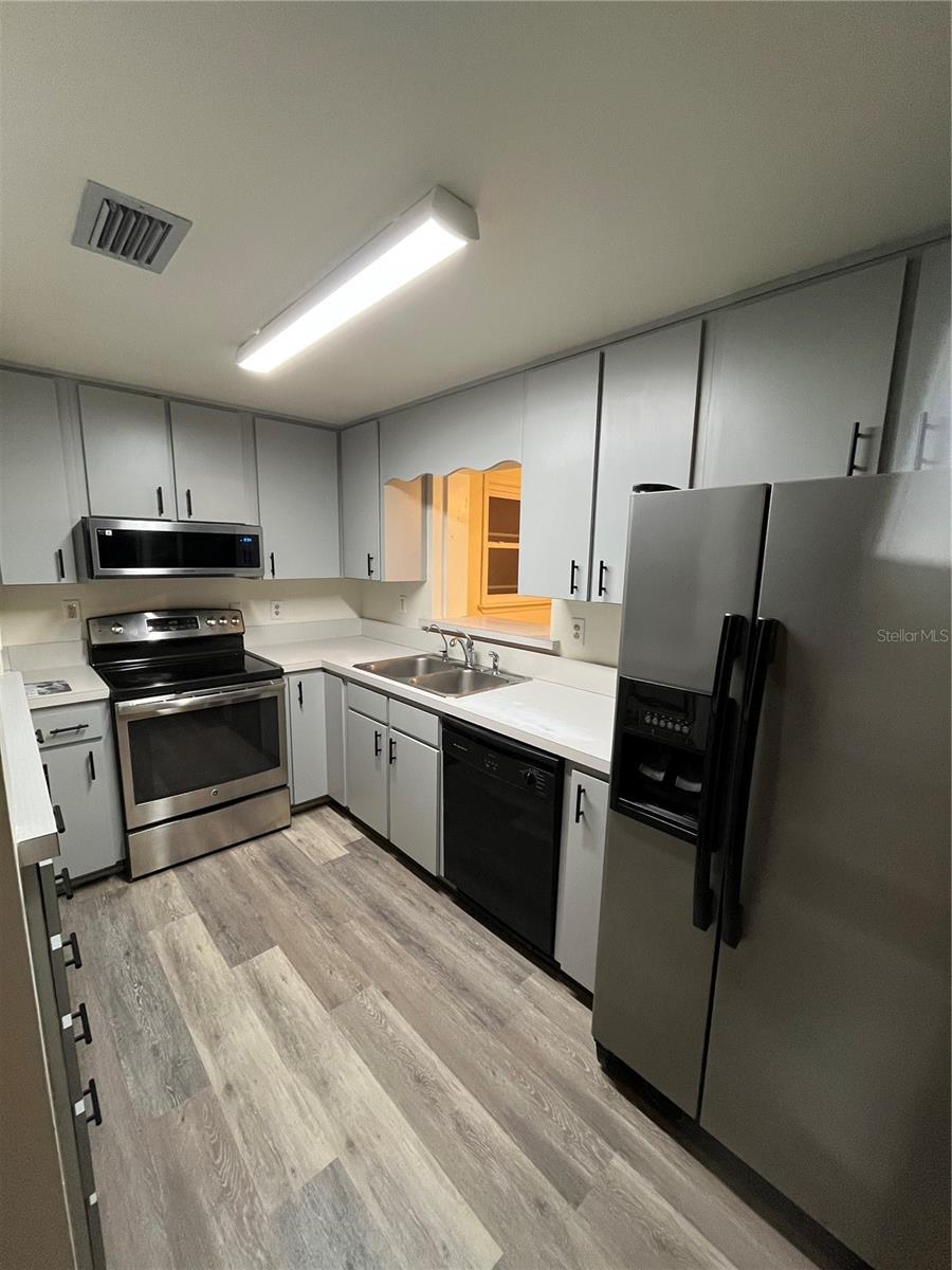 PLANTATION ESTATES UNIT 25 - Residential