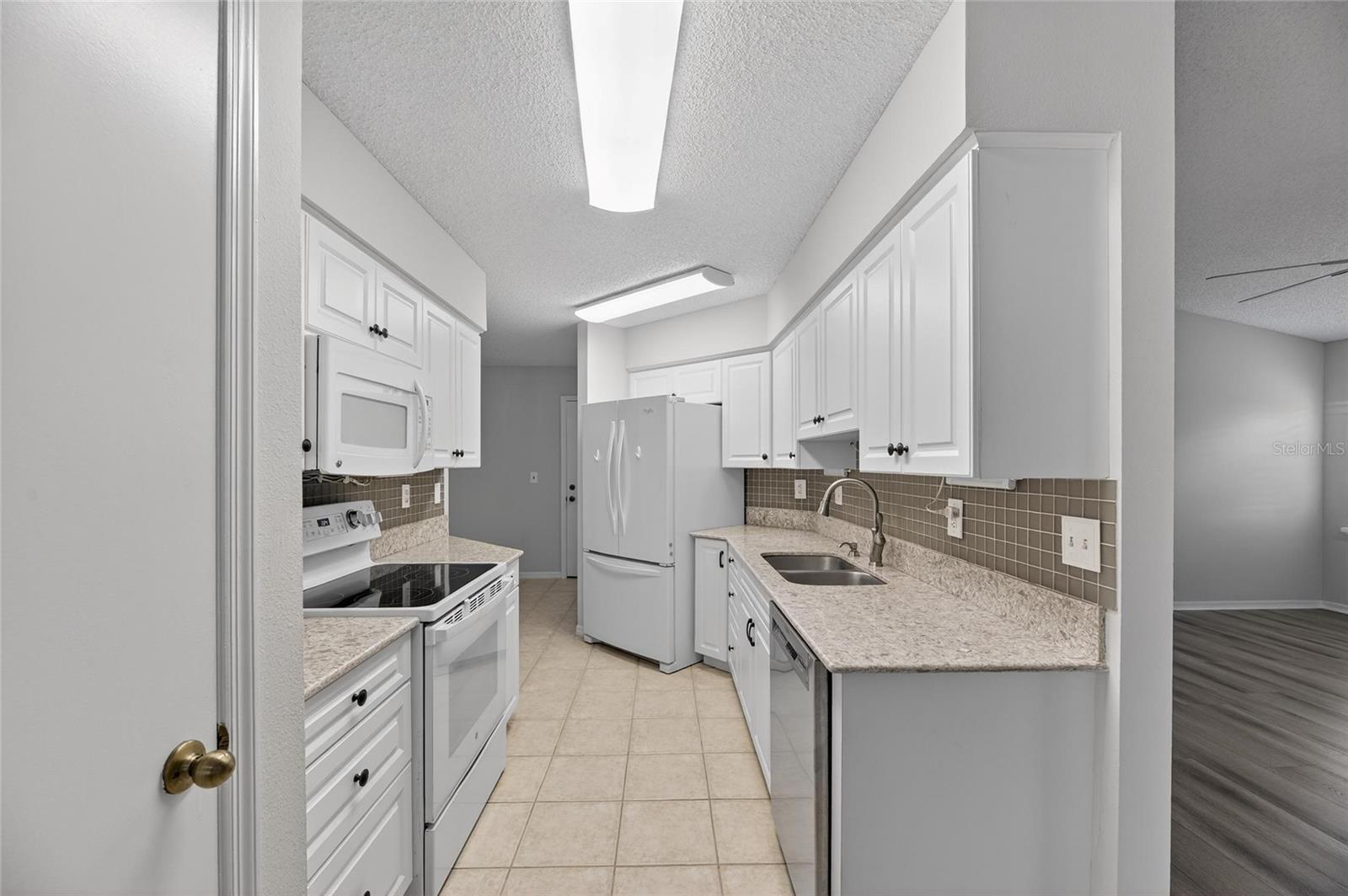 SUN CITY CENTER UNIT 154 - Residential