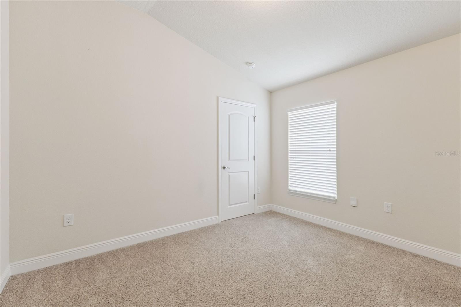 PLANTATION OAKS/BREVARD PH 4 - Residential Lease