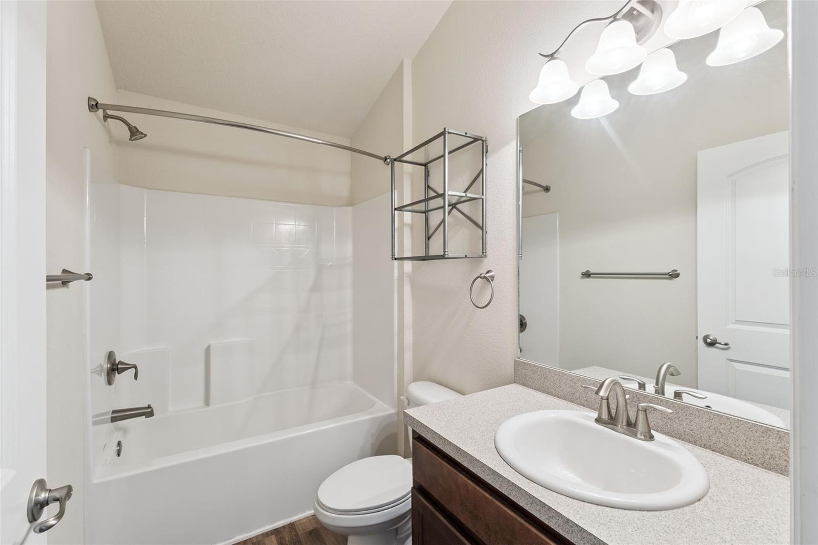 PLANTATION OAKS/BREVARD PH 4 - Residential Lease