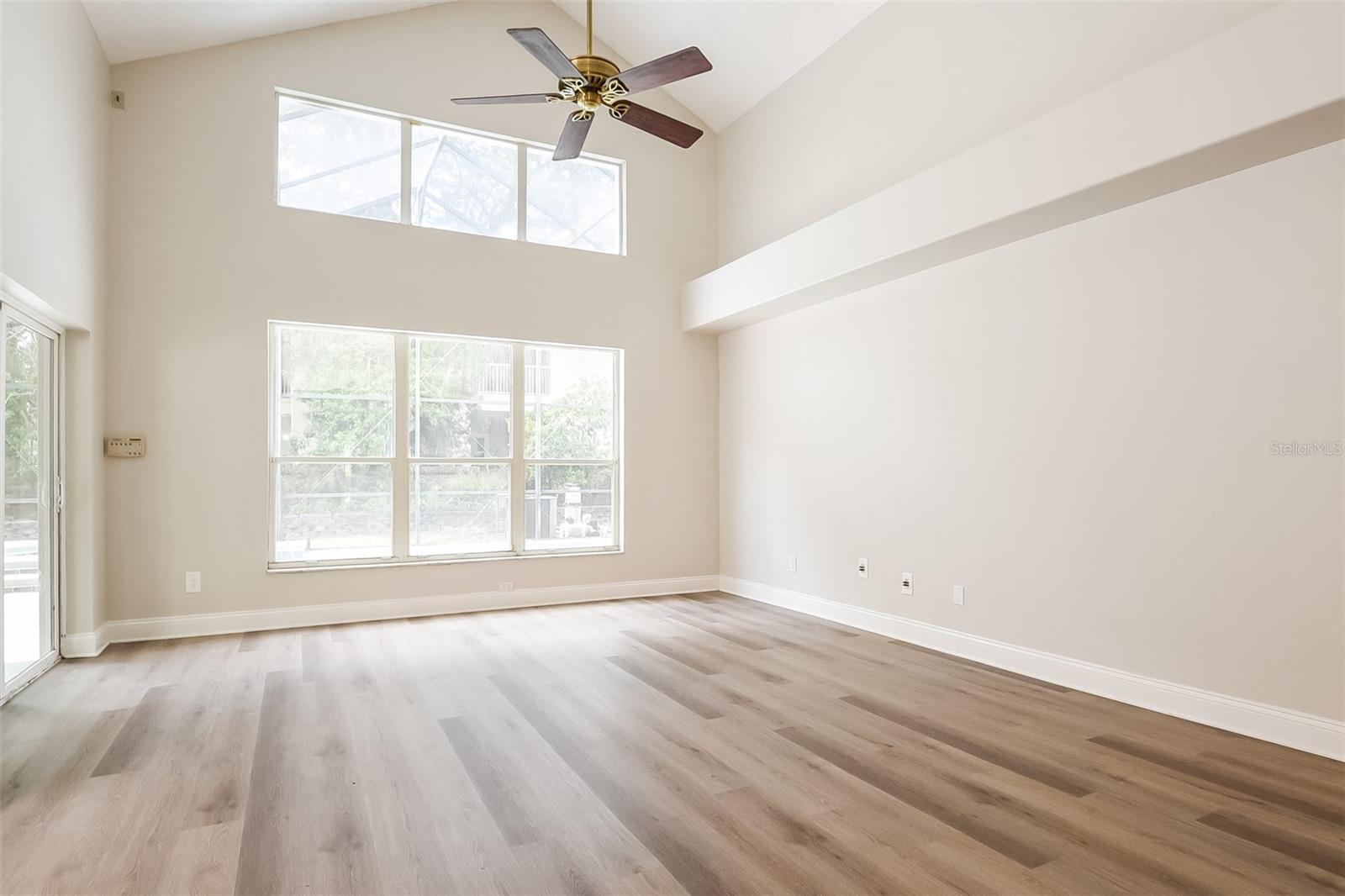 CHAPMAN OAKS - Residential