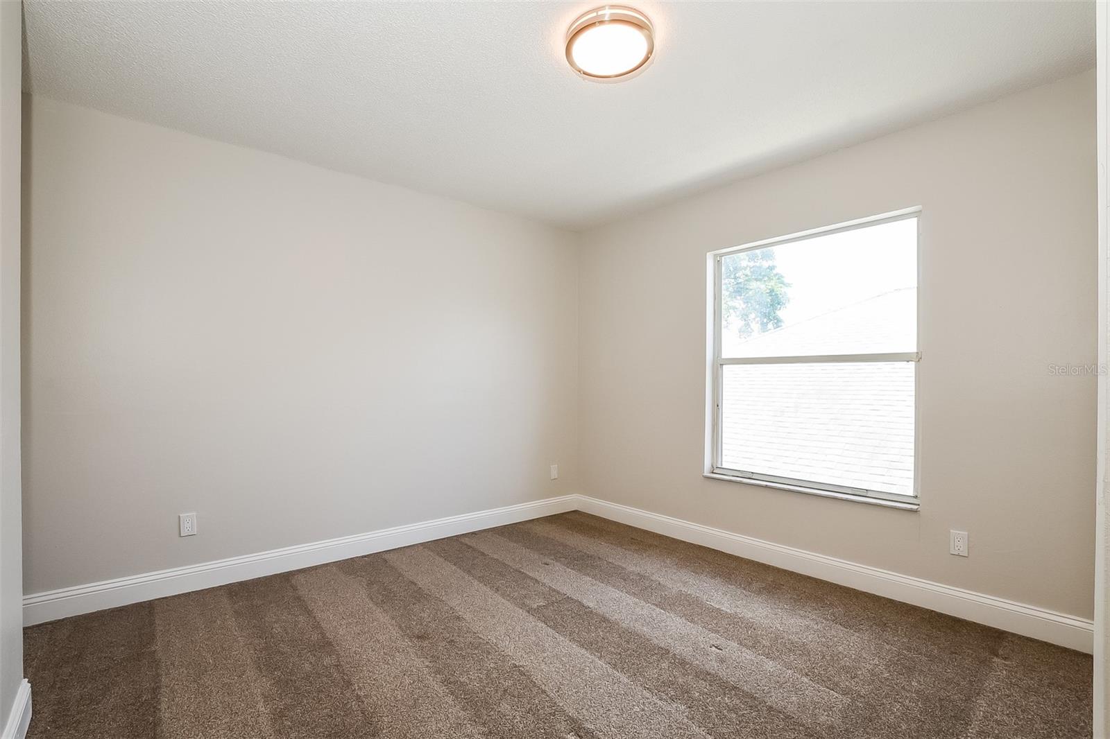 CHAPMAN OAKS - Residential