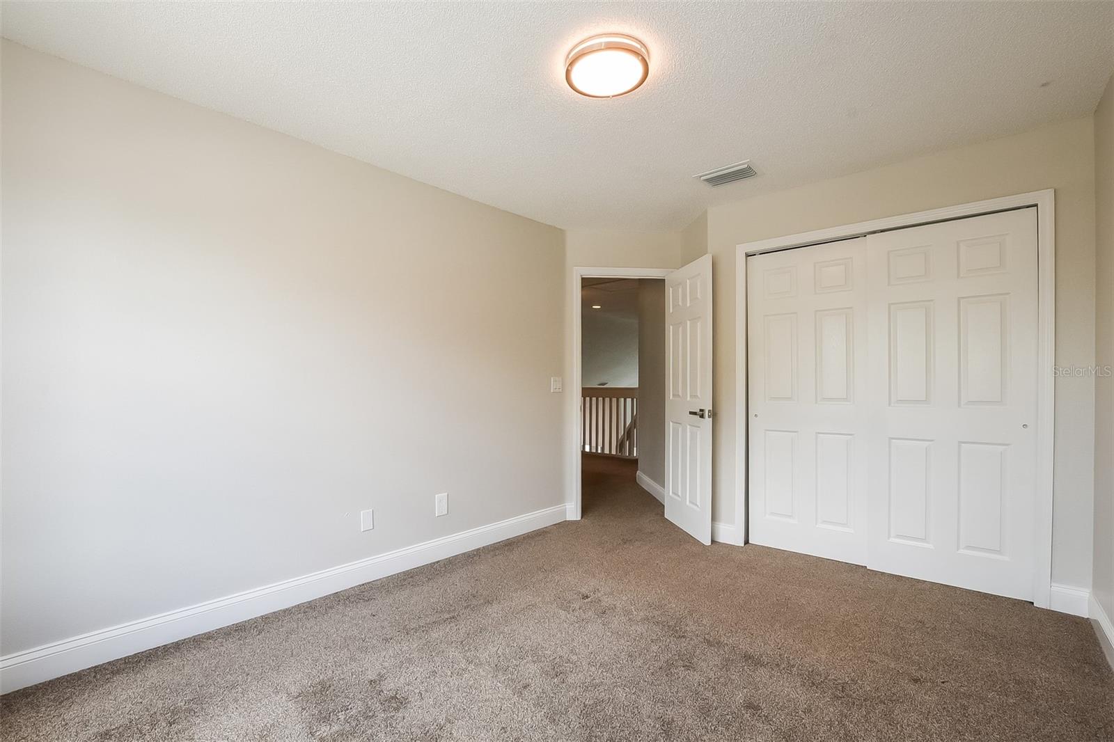 CHAPMAN OAKS - Residential