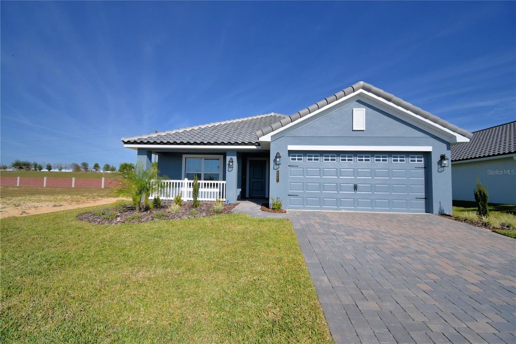 Photo of 4431 Juliana Lake Drive, Auburndale, FL 33823 (MLS # L4958330)