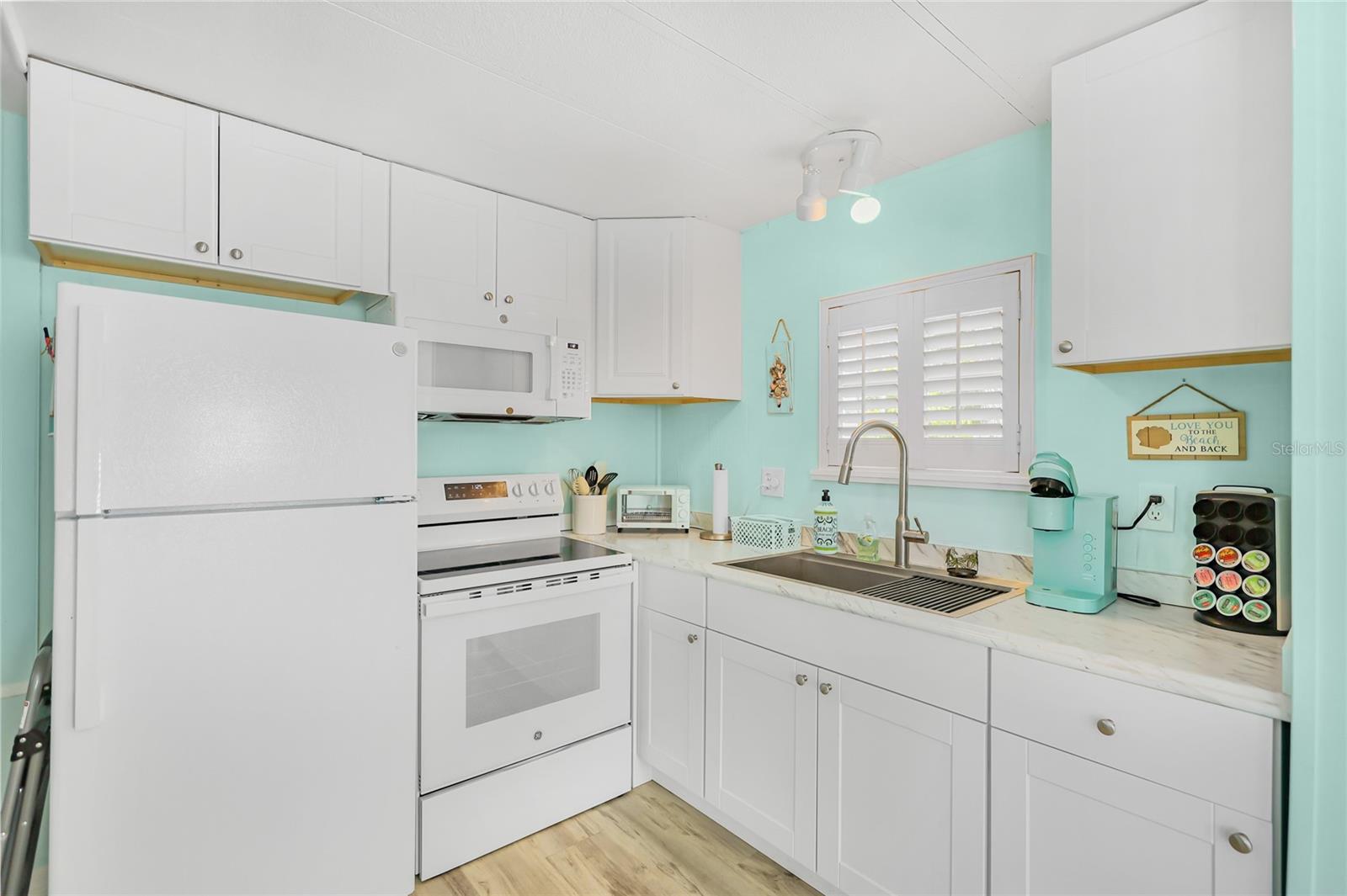 PARADISE BAY ESTATES CO-OP - Residential