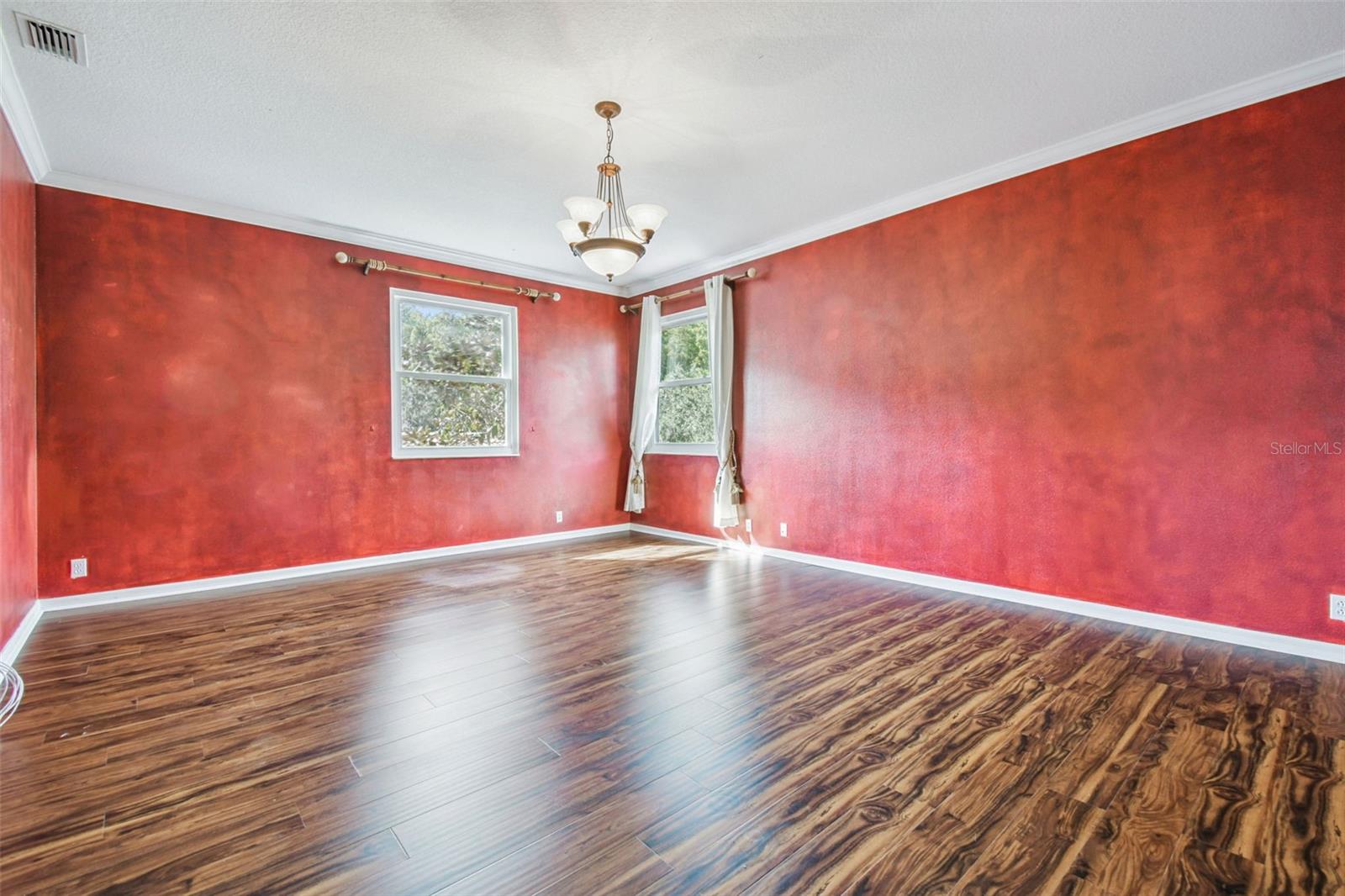 CARROLLWOOD CROSSING - Residential