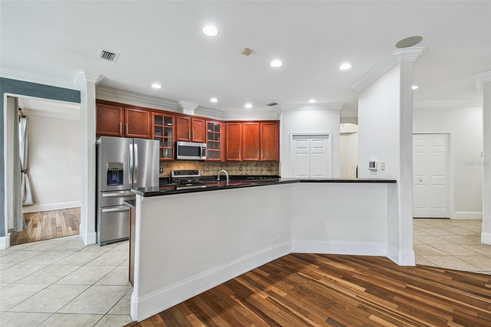 CARROLLWOOD CROSSING - Residential