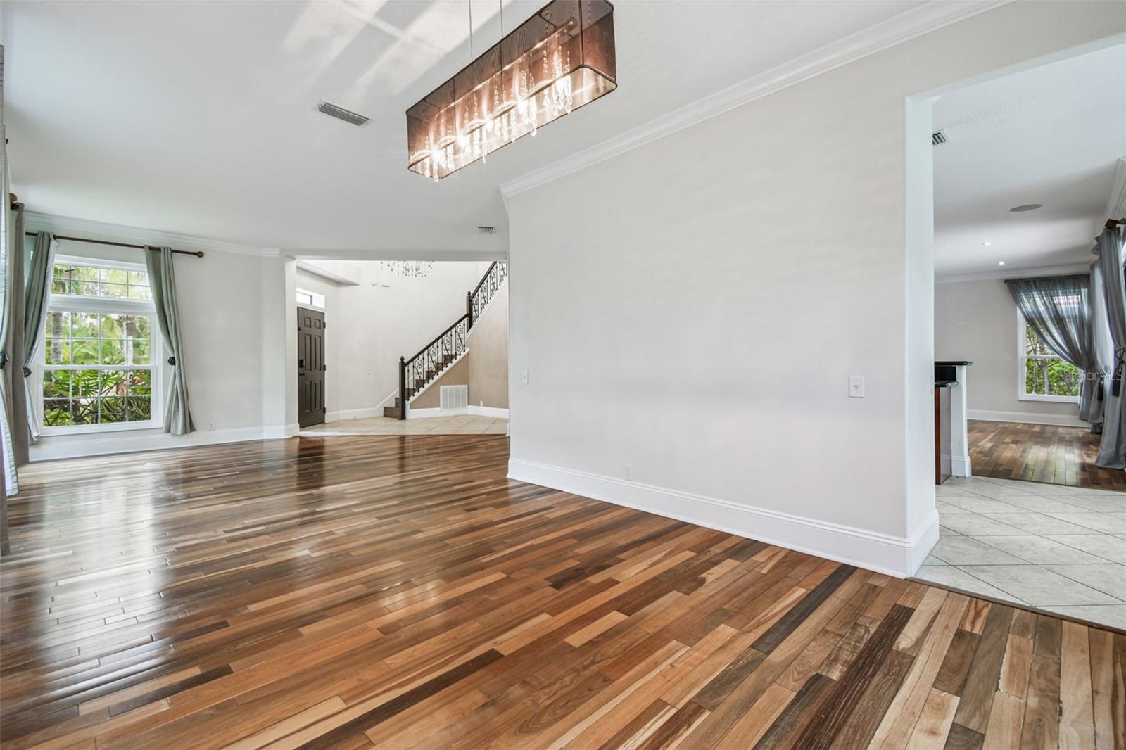 CARROLLWOOD CROSSING - Residential