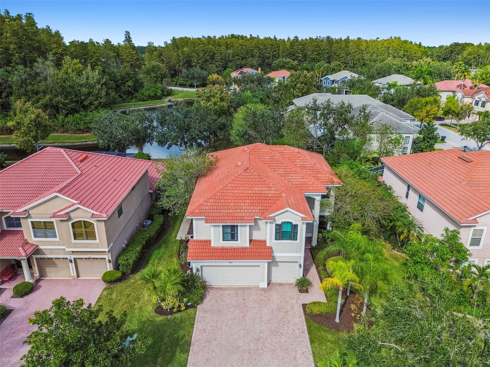 CARROLLWOOD CROSSING - Residential