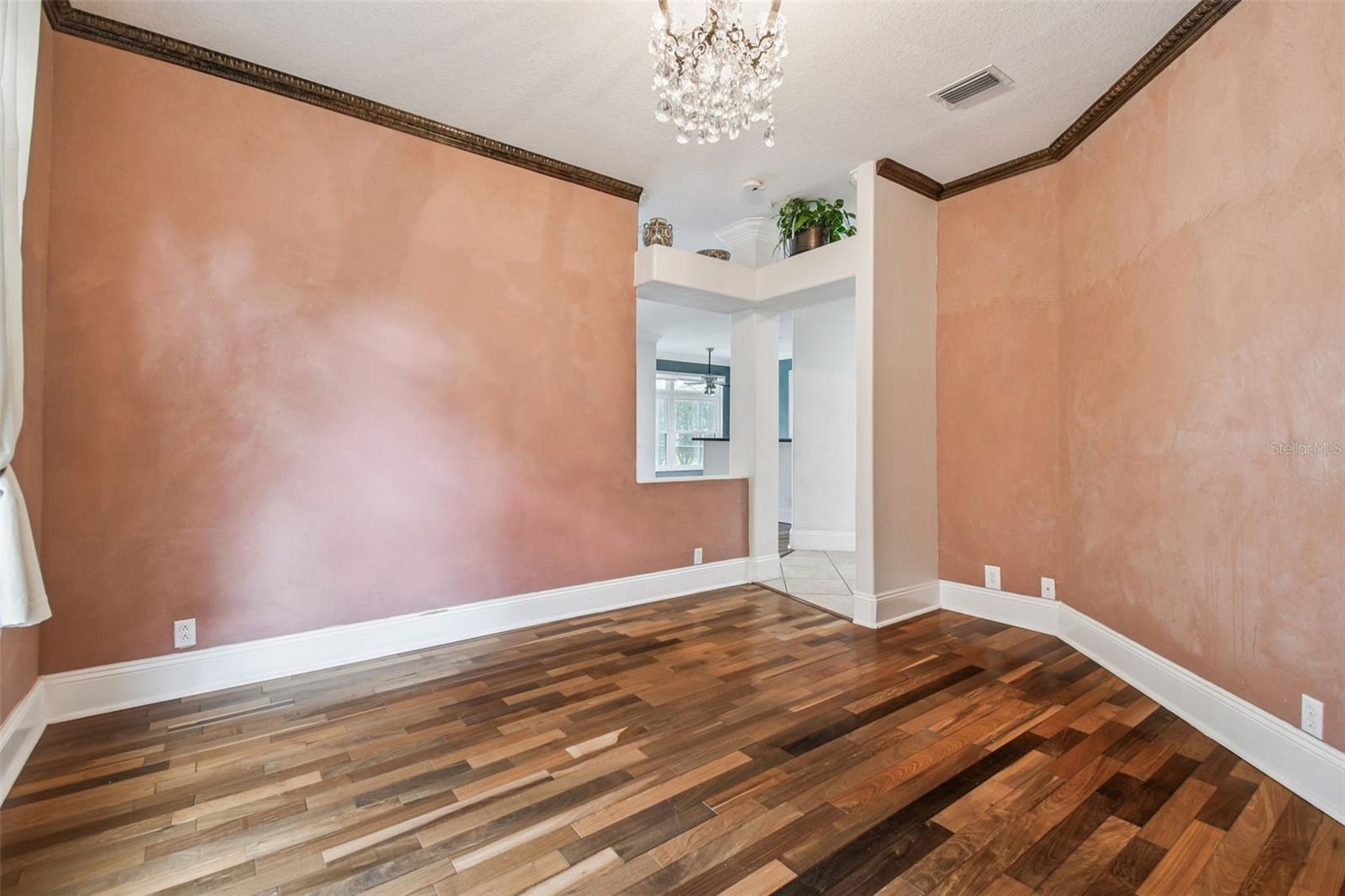 CARROLLWOOD CROSSING - Residential