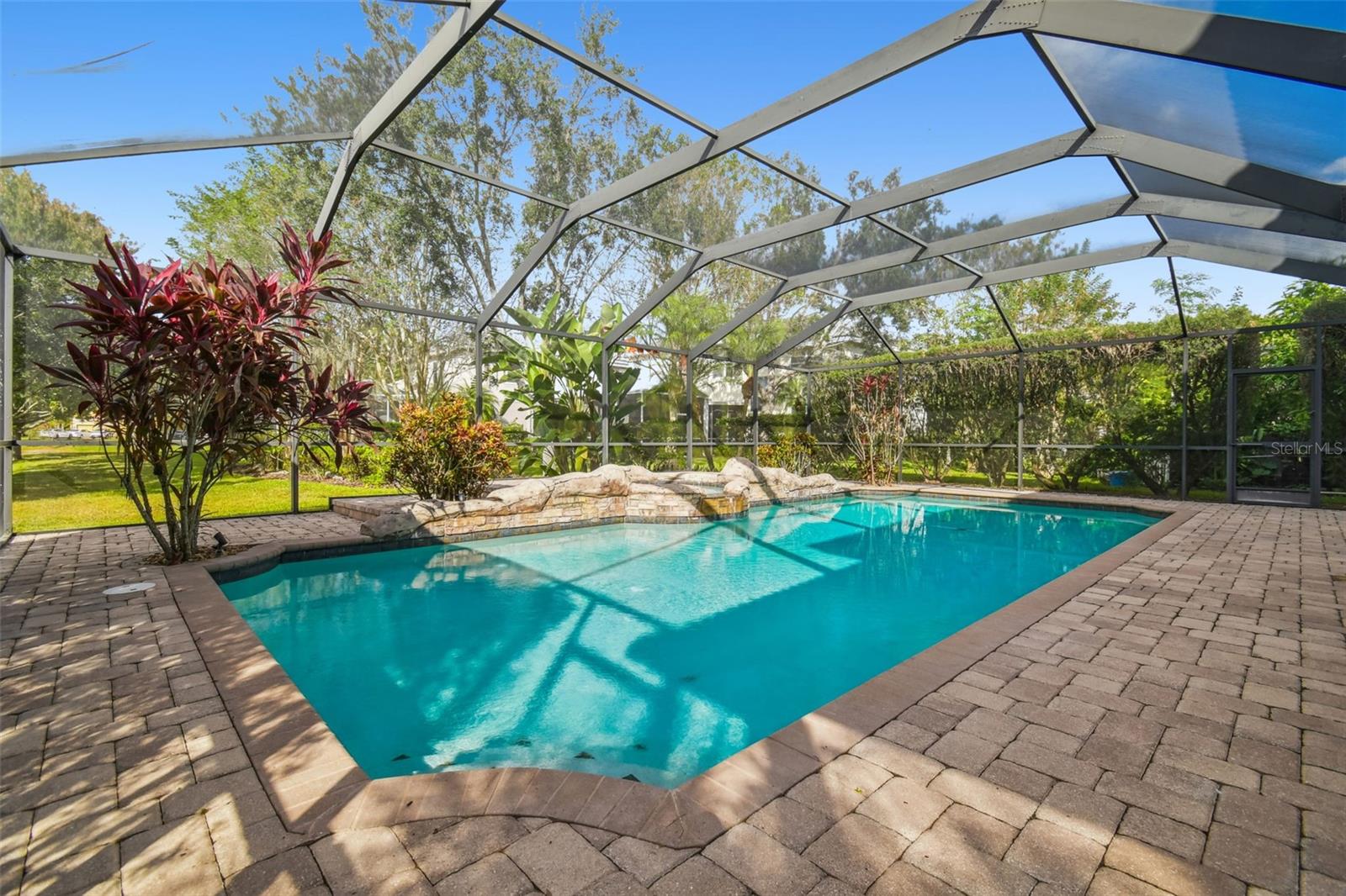 CARROLLWOOD CROSSING - Residential