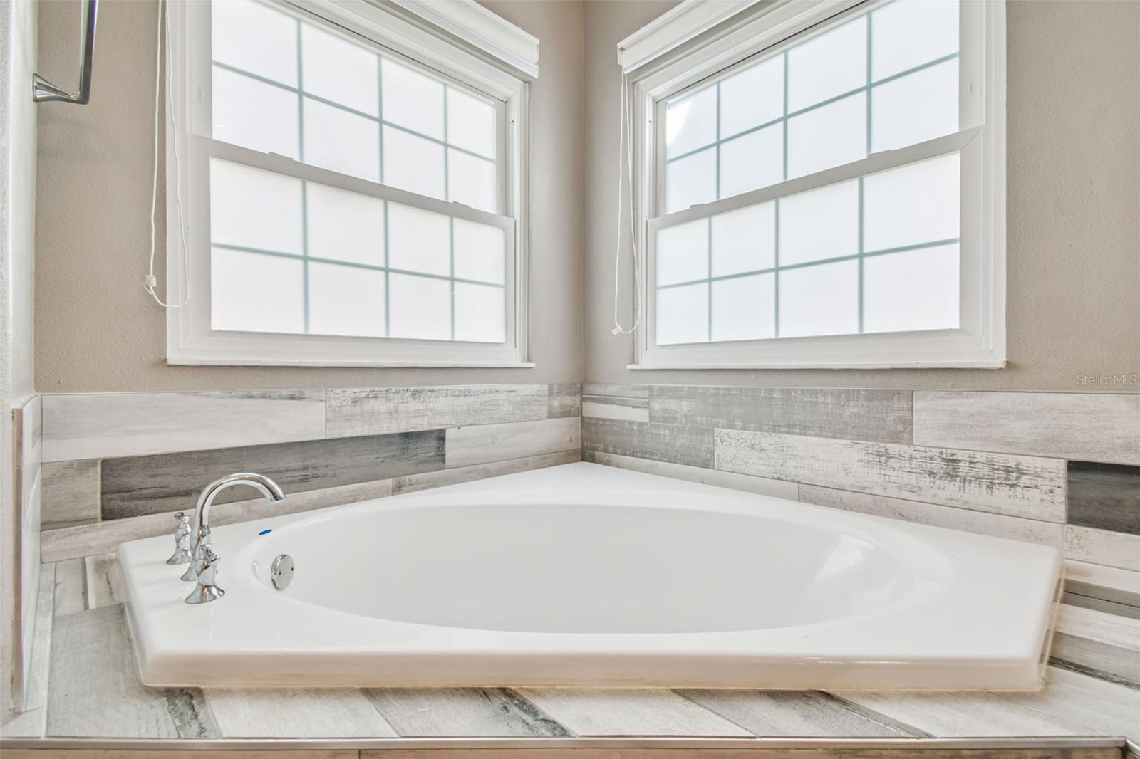 CARROLLWOOD CROSSING - Residential