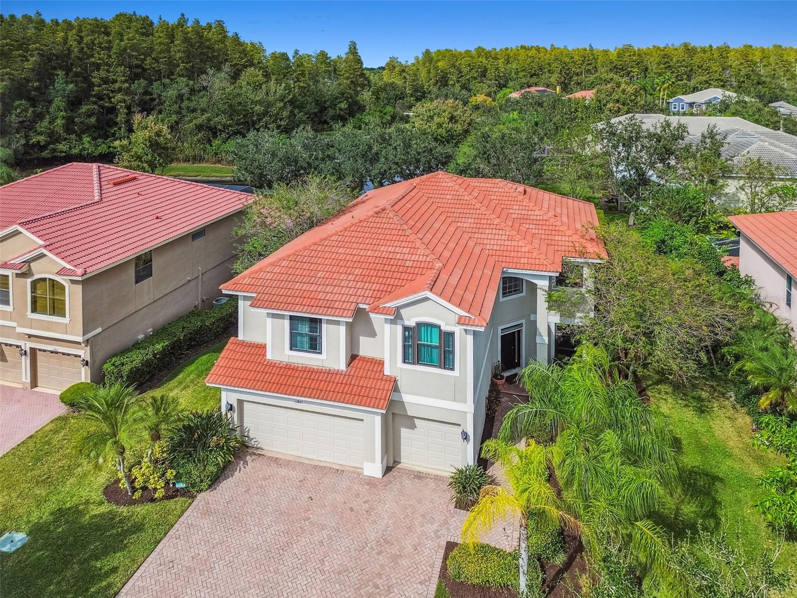 CARROLLWOOD CROSSING - Residential