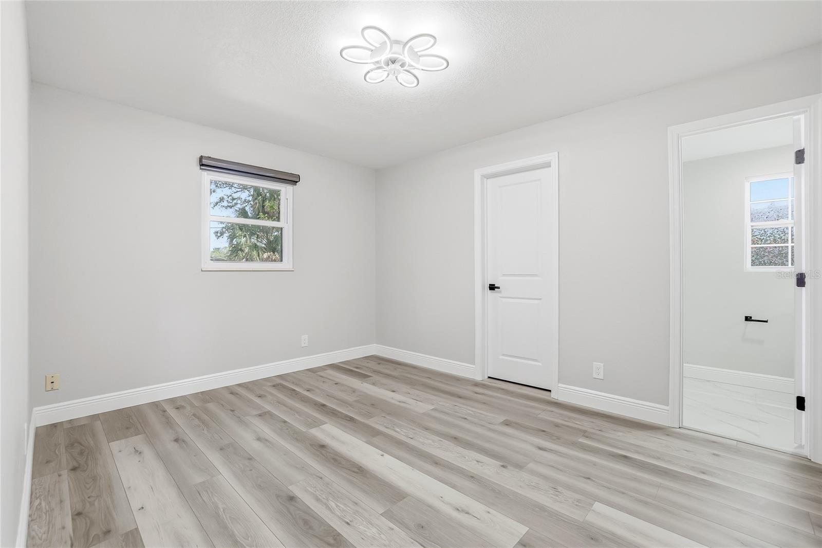 GANDY GARDENS 4 - Residential