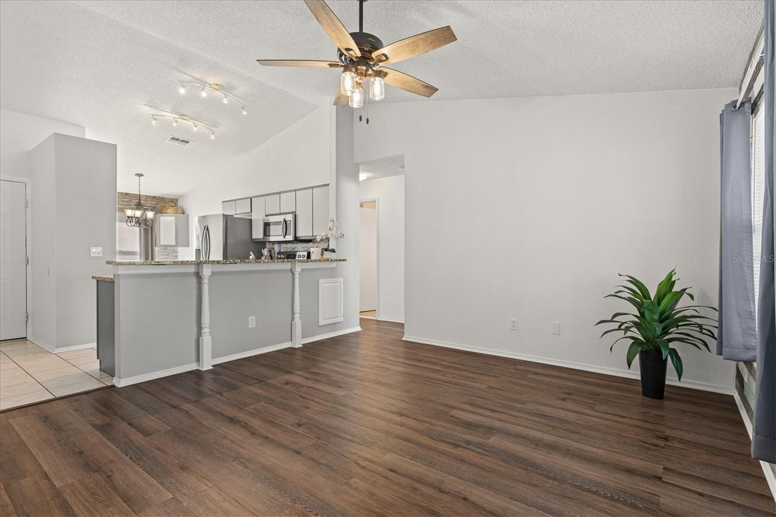 GATES CREEK - Residential