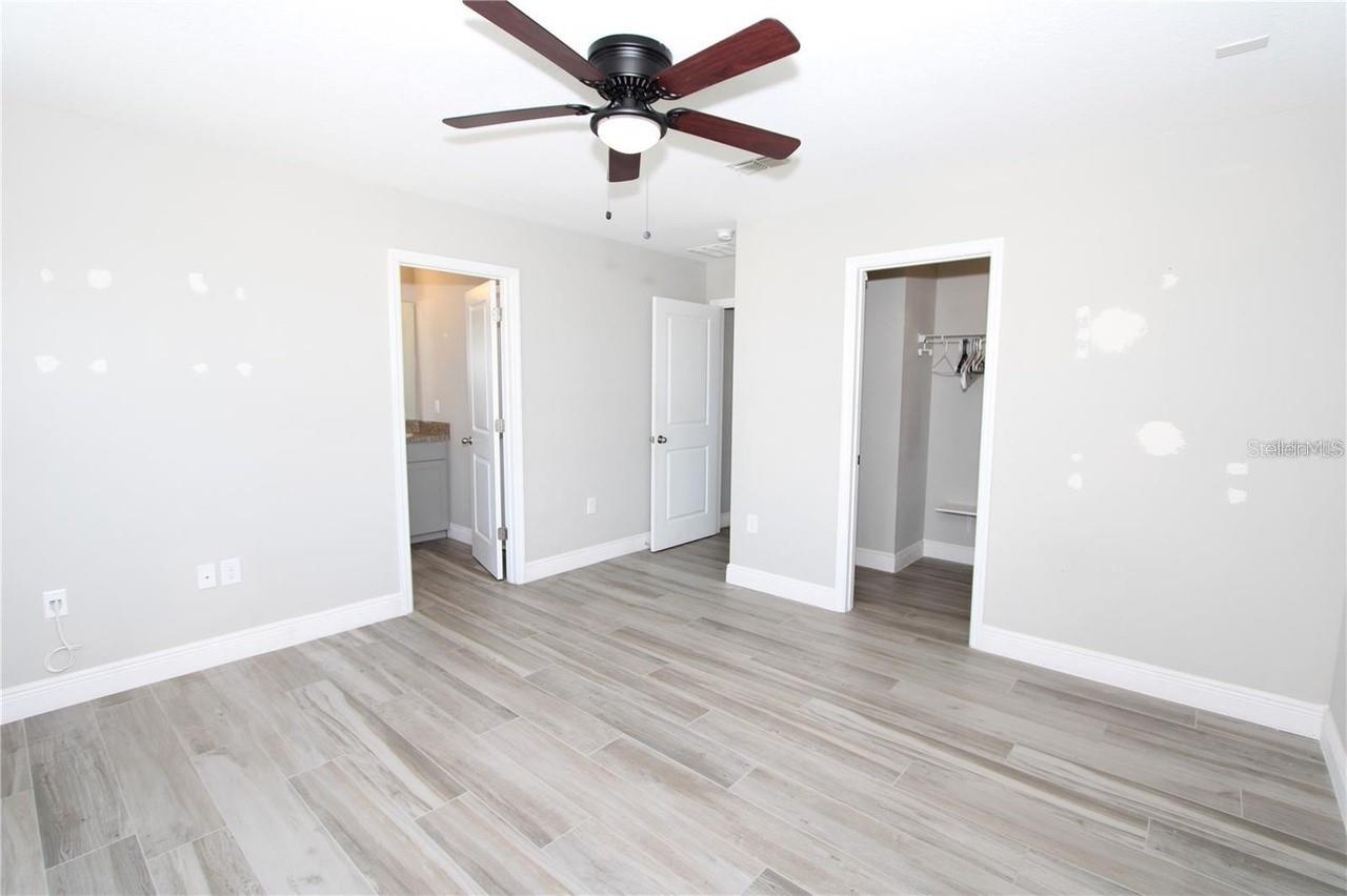 SUMMERS CORNER - Residential Lease