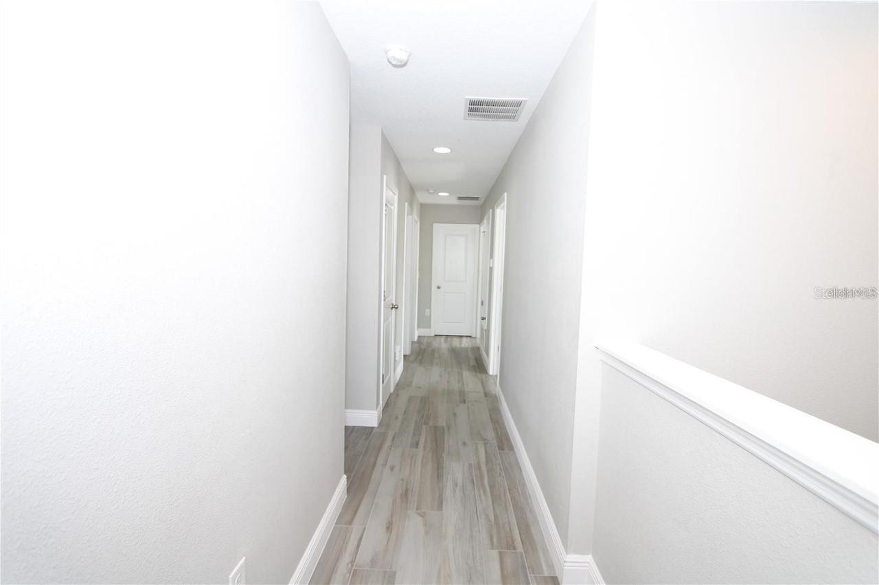 SUMMERS CORNER - Residential Lease