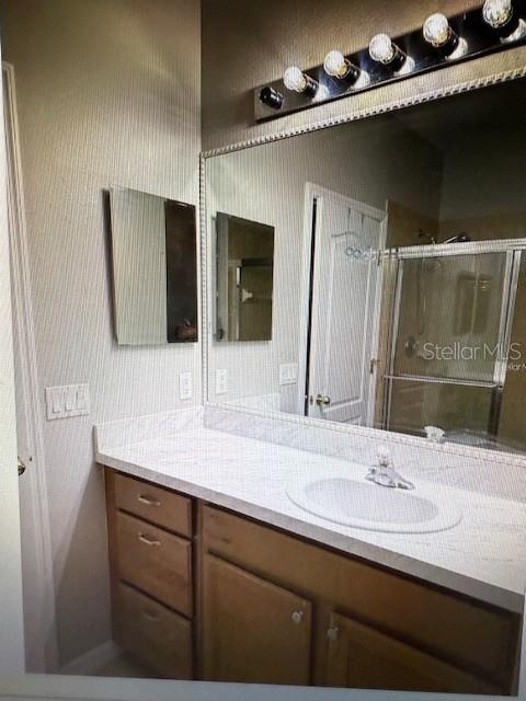TOWNS AT LAKESIDE - Residential Lease