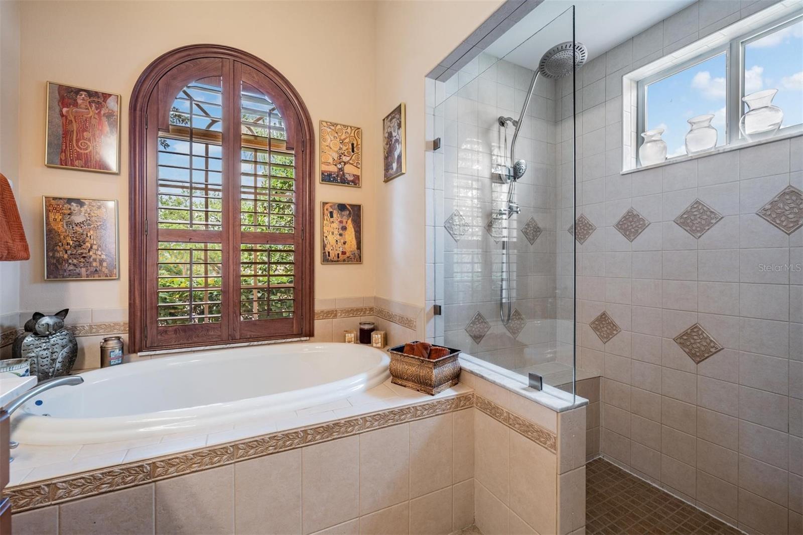 LAKE JOVITA GOLF AND COUNTRY CLUB - Residential