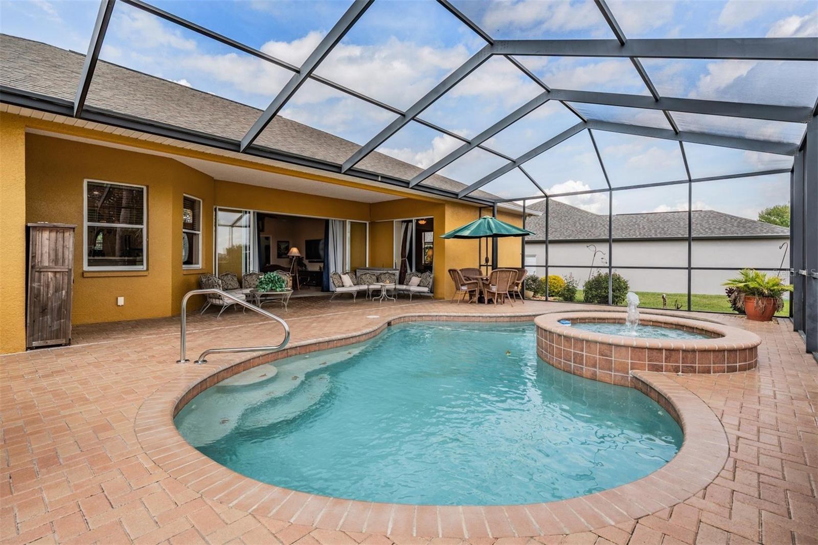 LAKE JOVITA GOLF AND COUNTRY CLUB - Residential